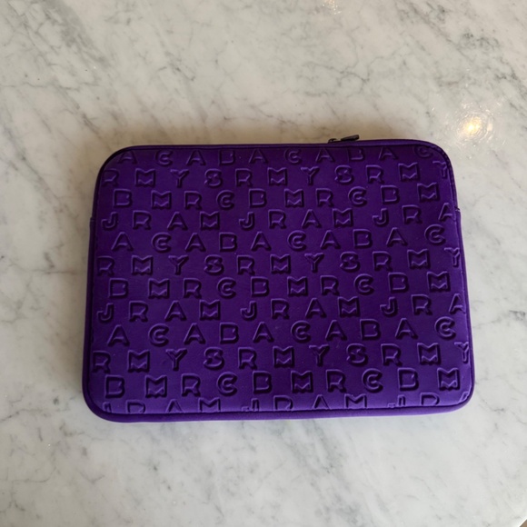 MARC BY MARC JACOBS Purple 13in Laptop Sleeve - Picture 2 of 4